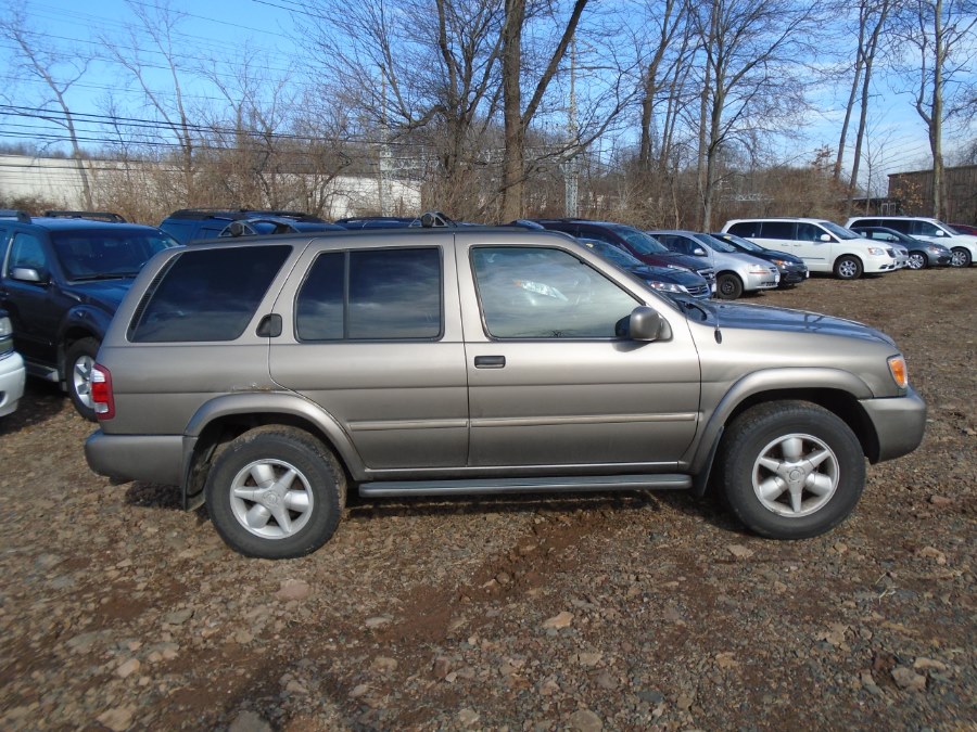2001 Nissan Pathfinder SE 4WD Auto, available for sale in Milford, Connecticut | Dealertown Auto Wholesalers. Milford, Connecticut