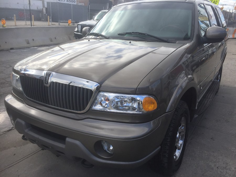 2002 Lincoln Navigator 4WD, available for sale in Middle Village, New York | Middle Village Motors . Middle Village, New York