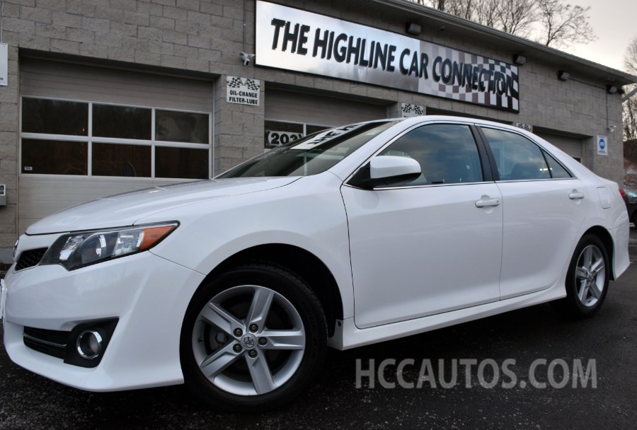 2014 Toyota Camry 4dr  SE, available for sale in Waterbury, Connecticut | Highline Car Connection. Waterbury, Connecticut