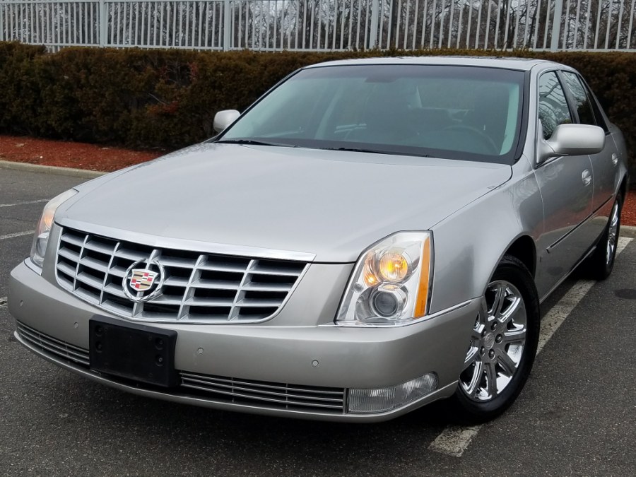 2008 Cadillac DTS Platinum Edition Pkg 4dr Sdn w/1SD,Navigation, available for sale in Queens, NY