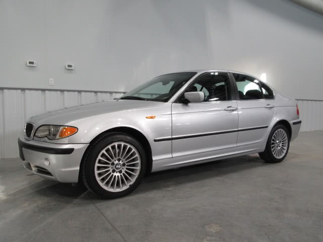 2003 BMW 3 Series 330xi 4dr Sdn AWD, available for sale in Danbury, Connecticut | Performance Imports. Danbury, Connecticut