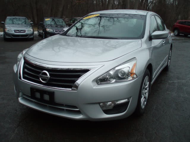 2013 Nissan Altima 4dr Sdn I4 2.5 S, available for sale in Manchester, Connecticut | Vernon Auto Sale & Service. Manchester, Connecticut