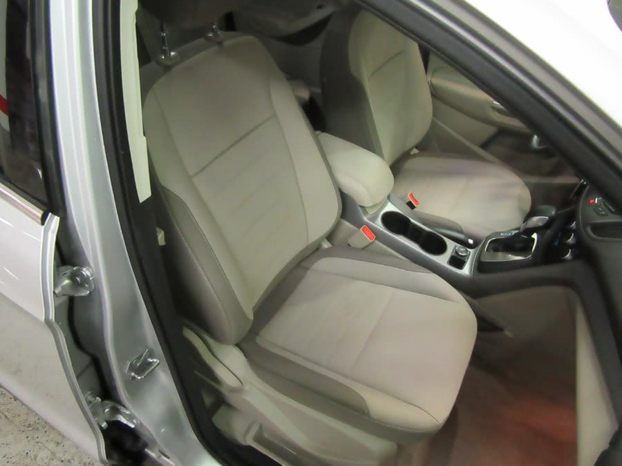 Used Ford Escape FWD 4dr SE 2015 | Victoria Preowned Autos Inc. Little Ferry, New Jersey Used Ford Escape FWD 4dr SE 2015 | Victoria Preowned Autos Inc. Little Ferry, New Jersey
