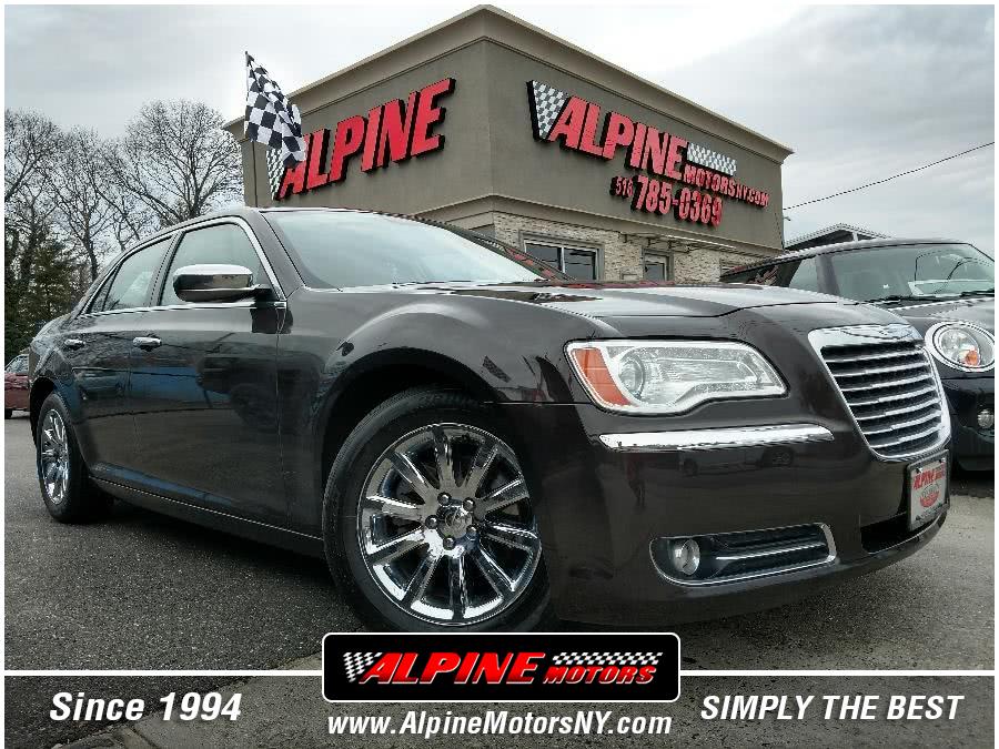 Used Chrysler 300 4dr Sdn V6 Limited RWD 2012 | Alpine Motors Inc. Wantagh, New York