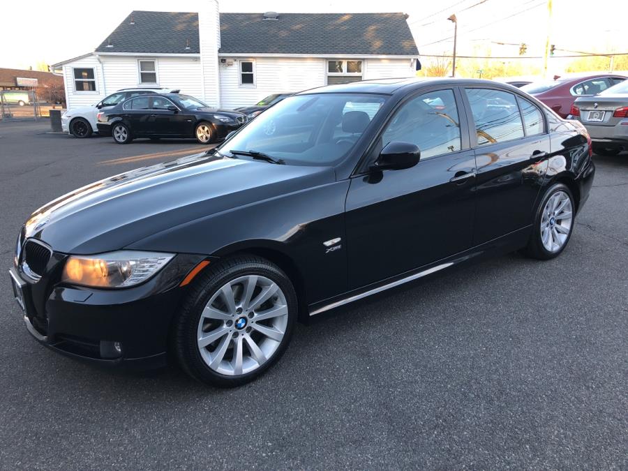 2011 BMW 3 Series 4dr Sdn 328i xDrive AWD, available for sale in Milford, Connecticut | Chip's Auto Sales Inc. Milford, Connecticut