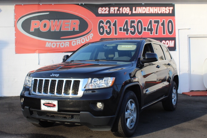 2012 Jeep Grand Cherokee 4WD 4dr Laredo, available for sale in Lindenhurst, New York | Power Motor Group. Lindenhurst, New York