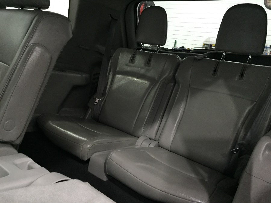2011 Toyota Highlander 4WD 4dr V6 SE, available for sale in Bristol, Connecticut | Bristol Auto Center LLC. Bristol, Connecticut 2011 Toyota Highlander 4WD 4dr V6 SE, available for sale in Bristol, Connecticut | Bristol Auto Center LLC. Bristol, Connecticut