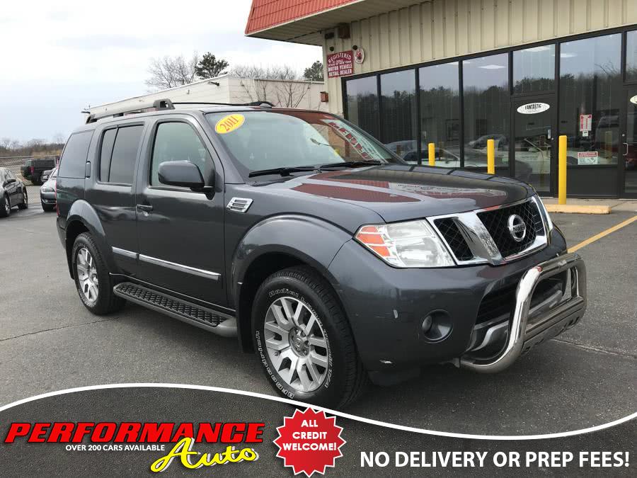2011 Nissan Pathfinder 4WD 4dr V6 LE, available for sale in Bohemia, New York | Performance Auto Inc. Bohemia, New York