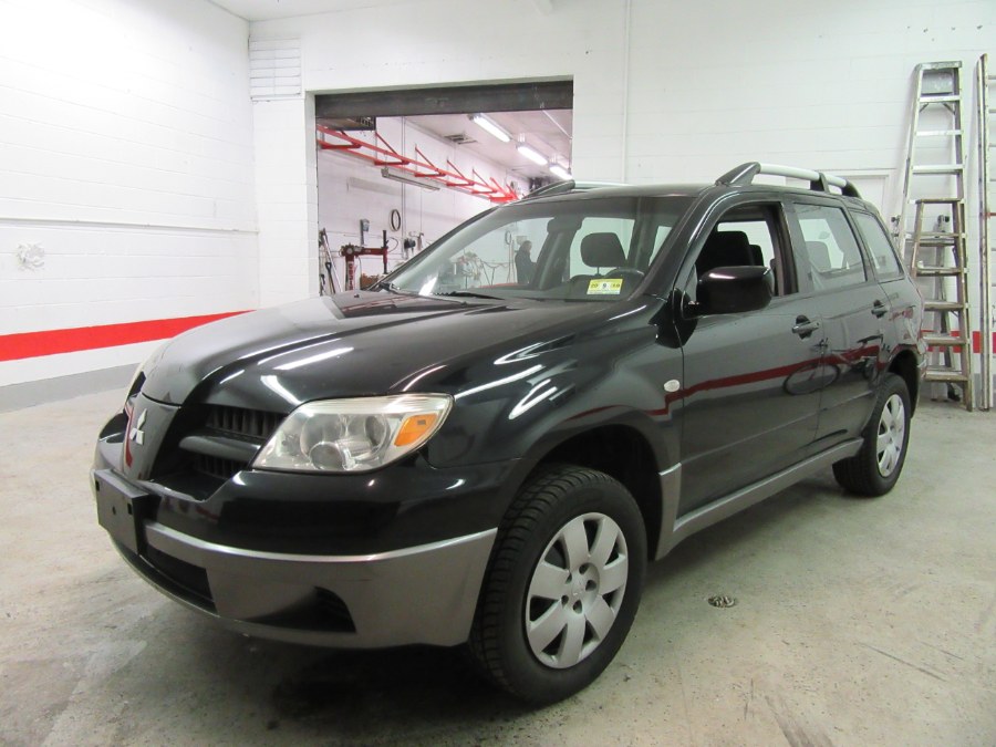 2005 Mitsubishi Outlander 4dr AWD LS Sportronic Auto, available for sale in Little Ferry, New Jersey | Royalty Auto Sales. Little Ferry, New Jersey