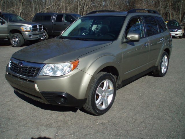 2009 Subaru Forester (Natl) 4dr Man X w/Premium Pkg PZEV, available for sale in Manchester, Connecticut | Vernon Auto Sale & Service. Manchester, Connecticut