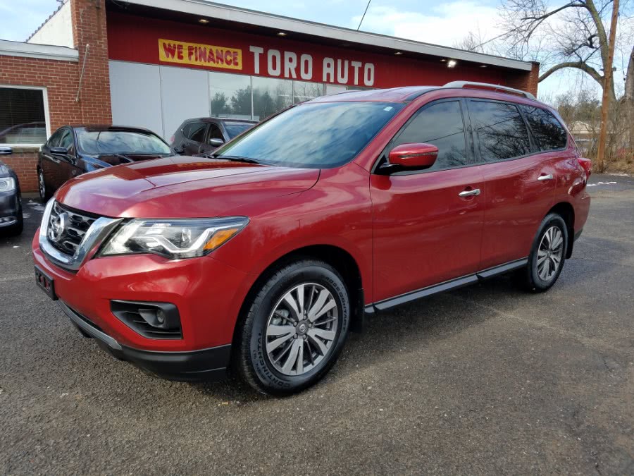 2017 Nissan Pathfinder 4x4 SV AWD, available for sale in East Windsor, Connecticut | Toro Auto. East Windsor, Connecticut