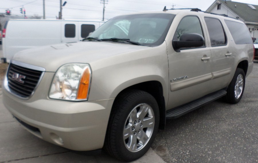 2007 GMC Yukon XL 4WD 4dr 1500 SLT, available for sale in Patchogue, New York | Romaxx Truxx. Patchogue, New York