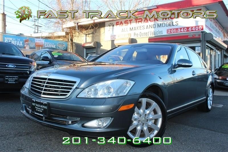 2008 Mercedes-benz s 550 550 4MATIC, available for sale in Paterson, New Jersey | Fast Track Motors. Paterson, New Jersey