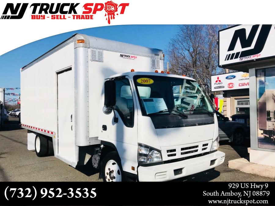 2007 GMC w5500 18 Feet Dry Box + Side Door, available for sale in South Amboy, New Jersey | NJ Truck Spot. South Amboy, New Jersey