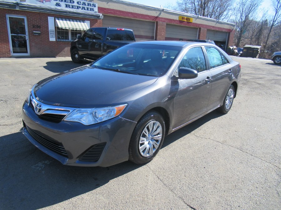 2014 Toyota Camry 4dr Sdn I4 Auto, available for sale in New Britain, Connecticut | Universal Motors LLC. New Britain, Connecticut