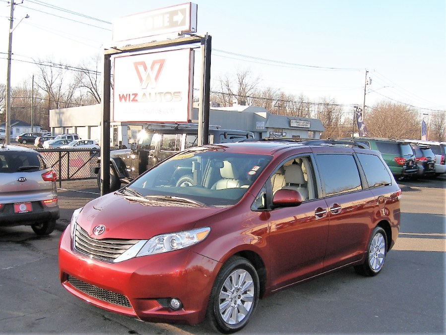 2012 Toyota Sienna 5dr 7-Pass Van V6 XLE AWD (Natl), available for sale in Stratford, Connecticut | Wiz Leasing Inc. Stratford, Connecticut