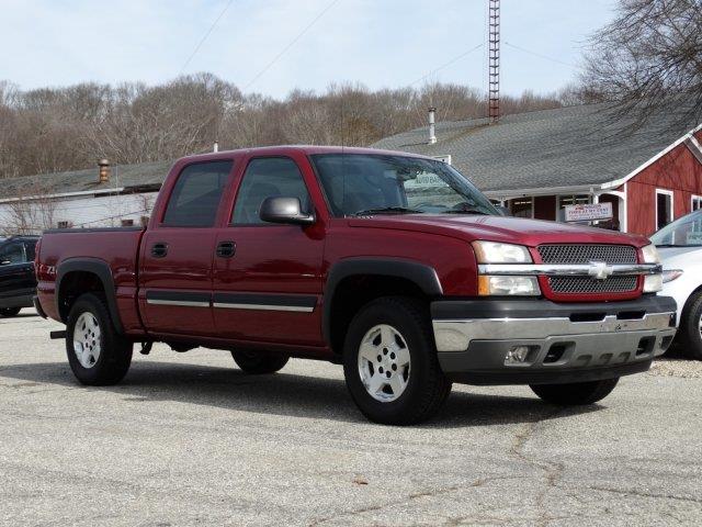 2005 Chevrolet Silverado 1500 Crew Cab 143.5" WB 4WD Z71, available for sale in Old Saybrook, Connecticut | Saybrook Auto Barn. Old Saybrook, Connecticut