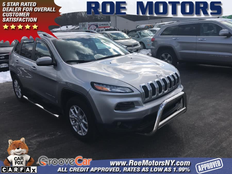 2017 Jeep Cherokee Latitude 4x4, available for sale in Shirley, New York | Roe Motors Ltd. Shirley, New York