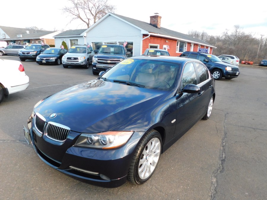2006 BMW 3 Series 330xi 4dr Sdn AWD, available for sale in Clinton, Connecticut | M&M Motors International. Clinton, Connecticut