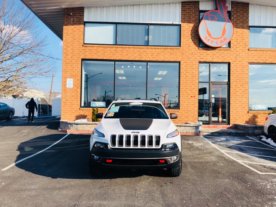2014 Jeep Cherokee 4WD 4dr Trailhawk, available for sale in Newcastle, Delaware | My Car. Newcastle, Delaware