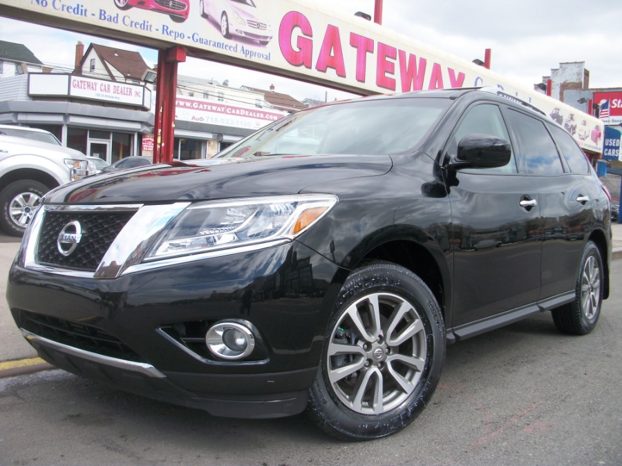 2015 Nissan Pathfinder 4WD 4dr SV, available for sale in Jamaica, New York | Gateway Car Dealer Inc. Jamaica, New York