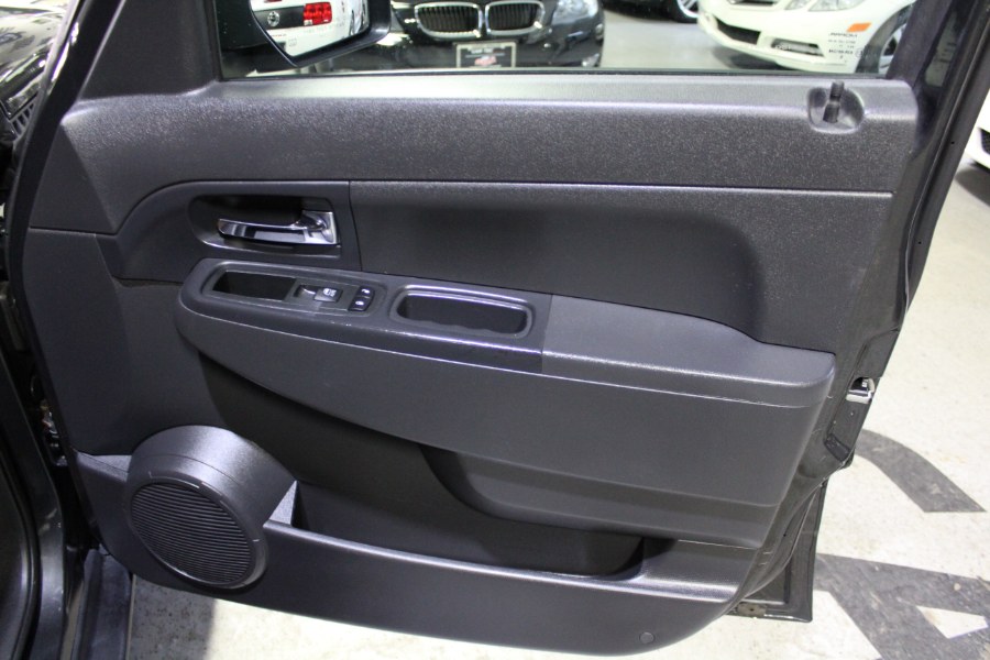 2011 Jeep Liberty 4WD 4dr Sport, available for sale in Deer Park, New York | Car Tec Enterprise Leasing & Sales LLC. Deer Park, New York 2011 Jeep Liberty 4WD 4dr Sport, available for sale in Deer Park, New York | Car Tec Enterprise Leasing & Sales LLC. Deer Park, New York