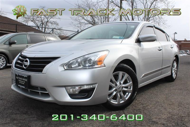 2015 Nissan Altima 2.5, available for sale in Paterson, New Jersey | Fast Track Motors. Paterson, New Jersey