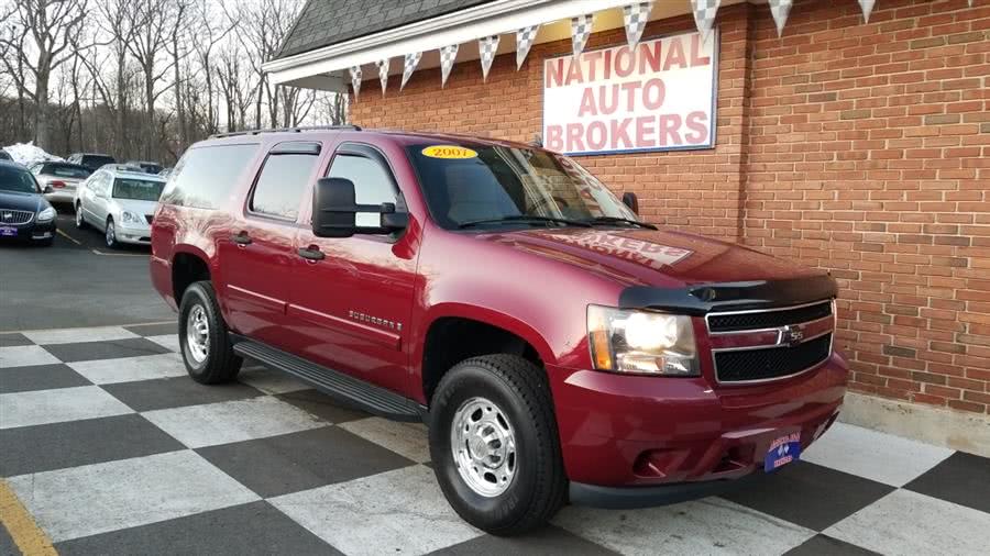 2007 Chevrolet Suburban 4WD 4dr 2500 LS, available for sale in Waterbury, Connecticut | National Auto Brokers, Inc.. Waterbury, Connecticut