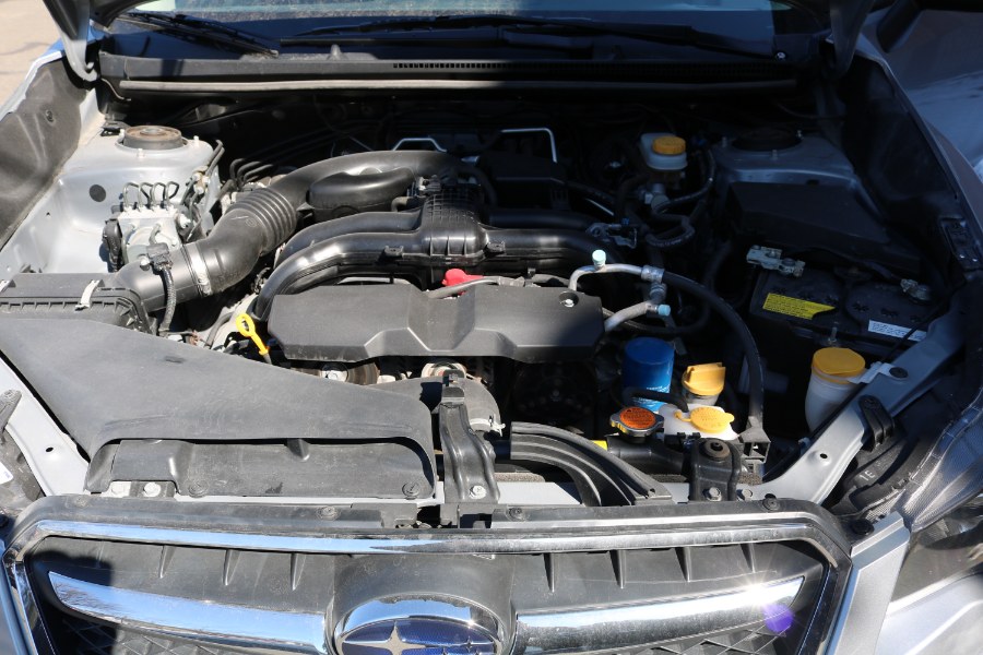 Used Subaru XV Crosstrek 5dr Auto 2.0i Limited 2014 | Dealmax Motors LLC. Bristol, Connecticut Used Subaru XV Crosstrek 5dr Auto 2.0i Limited 2014 | Dealmax Motors LLC. Bristol, Connecticut