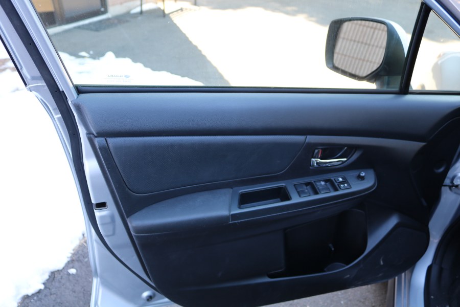 Used Subaru XV Crosstrek 5dr Auto 2.0i Limited 2014 | Dealmax Motors LLC. Bristol, Connecticut Used Subaru XV Crosstrek 5dr Auto 2.0i Limited 2014 | Dealmax Motors LLC. Bristol, Connecticut