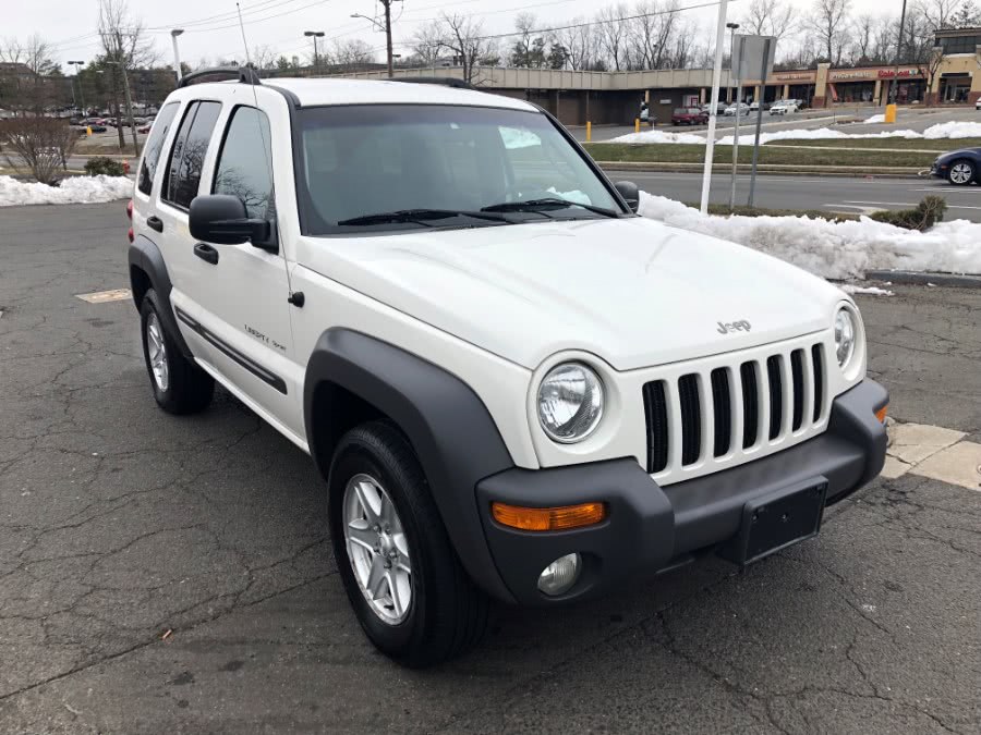 2002 Jeep Liberty 4dr Sport 4WD, available for sale in Hartford , Connecticut | Ledyard Auto Sale LLC. Hartford , Connecticut