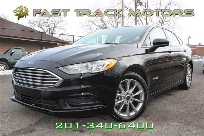 2017 Ford Fusion SE HYBRID, available for sale in Paterson, New Jersey | Fast Track Motors. Paterson, New Jersey