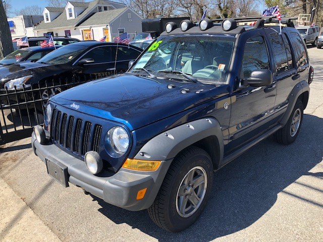 2005 Jeep Liberty 4dr Renegade 4WD, available for sale in Huntington Station, New York | Huntington Auto Mall. Huntington Station, New York