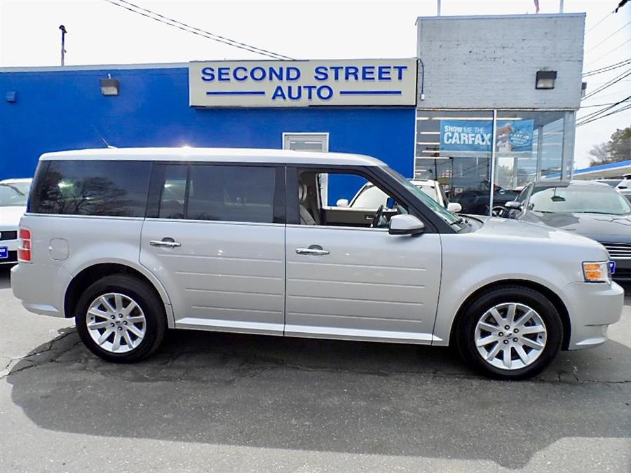 2009 Ford Flex SEL, available for sale in Manchester, New Hampshire | Second Street Auto Sales Inc. Manchester, New Hampshire