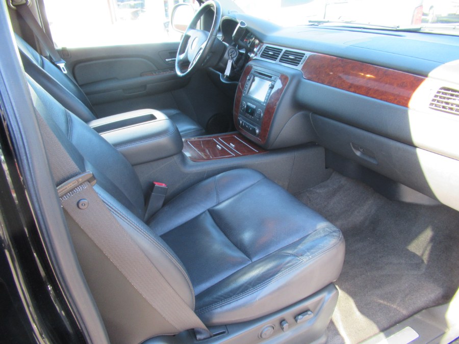2009 Chevrolet Avalanche 4WD Crew Cab 130" LTZ, available for sale in South Windsor, Connecticut | Mike And Tony Auto Sales, Inc. South Windsor, Connecticut 2009 Chevrolet Avalanche 4WD Crew Cab 130" LTZ, available for sale in South Windsor, Connecticut | Mike And Tony Auto Sales, Inc. South Windsor, Connecticut