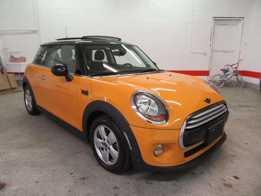 2015 MINI Cooper Hardtop 2dr HB, available for sale in Little Ferry, New Jersey | Royalty Auto Sales. Little Ferry, New Jersey