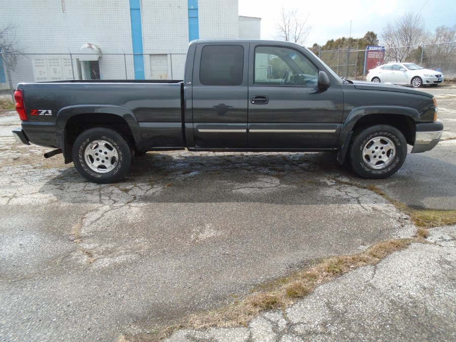 2003 Chevrolet Silverado 1500 Ext Cab 143.5" WB 4WD, available for sale in Milford, Connecticut | Dealertown Auto Wholesalers. Milford, Connecticut