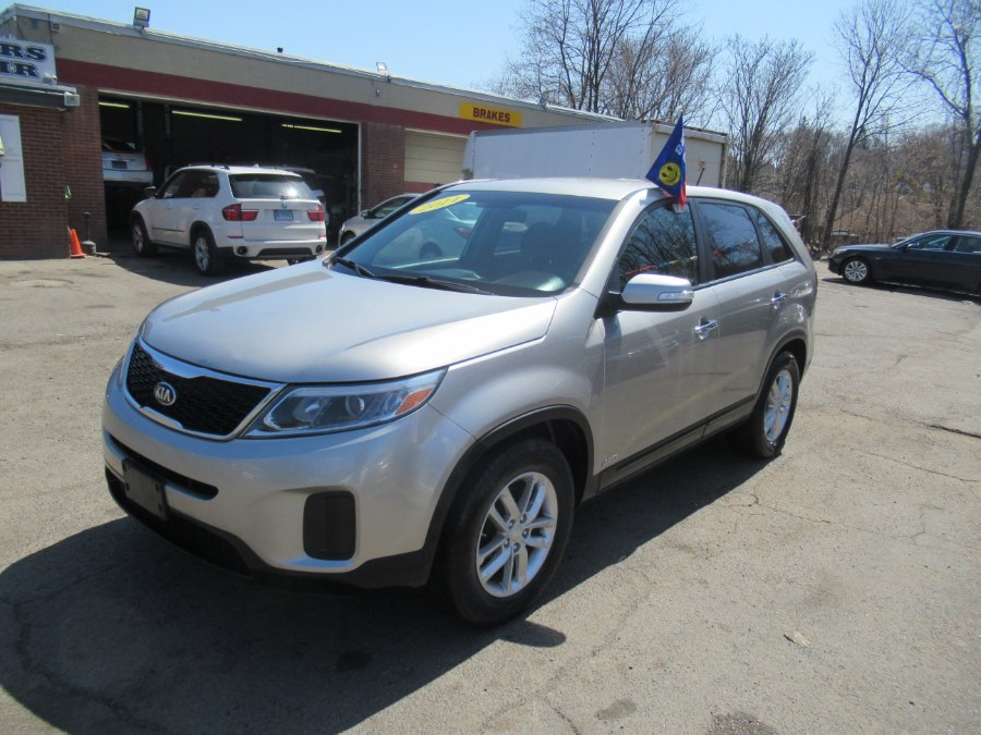 2014 Kia Sorento AWD  Clean Carfax/One Owner/25 Services Record, available for sale in New Britain, Connecticut | Universal Motors LLC. New Britain, Connecticut