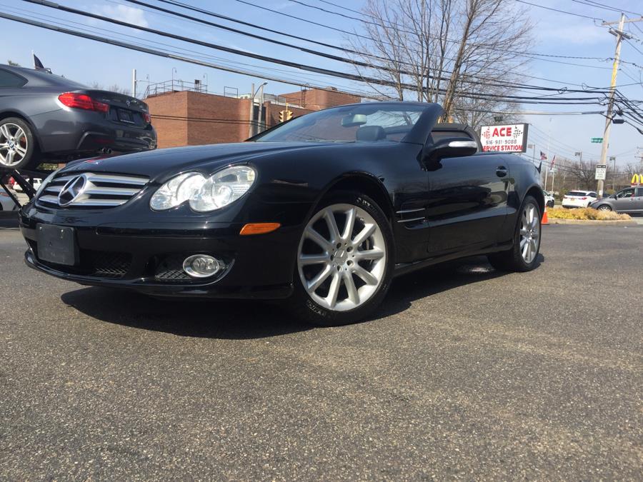2007 Mercedes-Benz SL-Class 2dr Roadster 5.5L V8, available for sale in Plainview , New York | Ace Motor Sports Inc. Plainview , New York