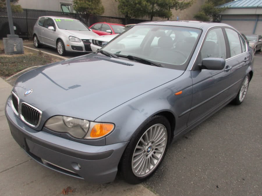 Used BMW 3-Series 330i 4dr Sdn RWD 2003 | ACA Auto Sales. Lynbrook, New York