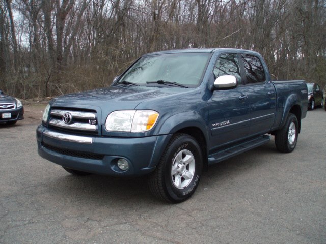 2005 Toyota Tundra DoubleCab V8 SR5 4WD (Natl), available for sale in Manchester, Connecticut | Vernon Auto Sale & Service. Manchester, Connecticut