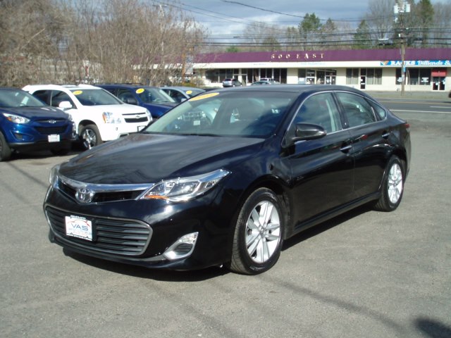 2015 Toyota Avalon 4dr Sdn XLE Premium (Natl), available for sale in Manchester, Connecticut | Vernon Auto Sale & Service. Manchester, Connecticut