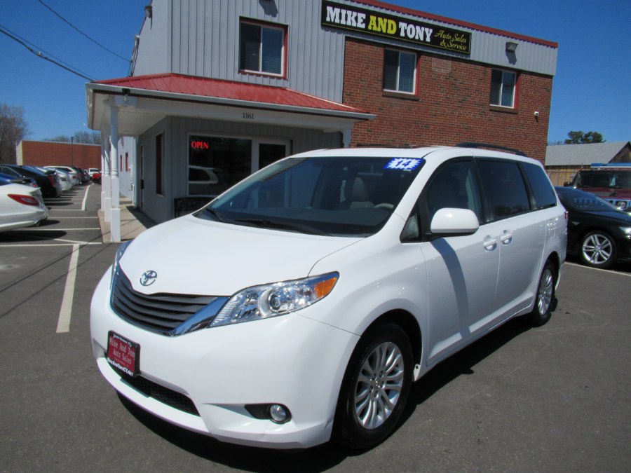 2014 Toyota Sienna 5dr 8-Pass Van V6 XLE FWD, available for sale in South Windsor, Connecticut | Mike And Tony Auto Sales, Inc. South Windsor, Connecticut