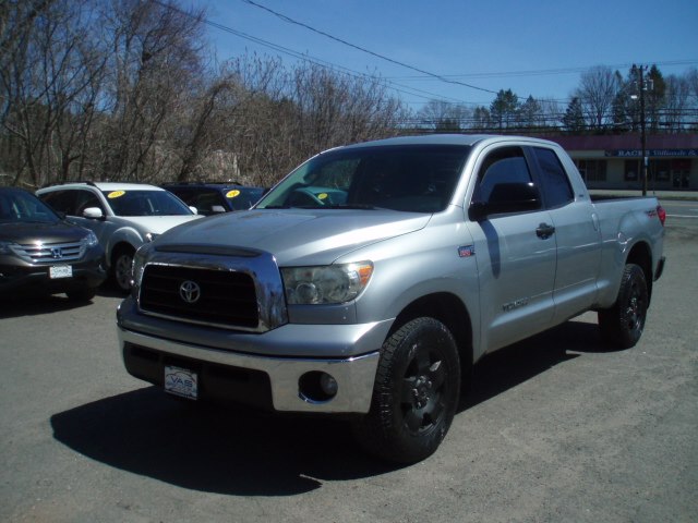 2007 Toyota Tundra 4WD Double 145.7" 5.7L V8 SR5 (Natl, available for sale in Manchester, Connecticut | Vernon Auto Sale & Service. Manchester, Connecticut