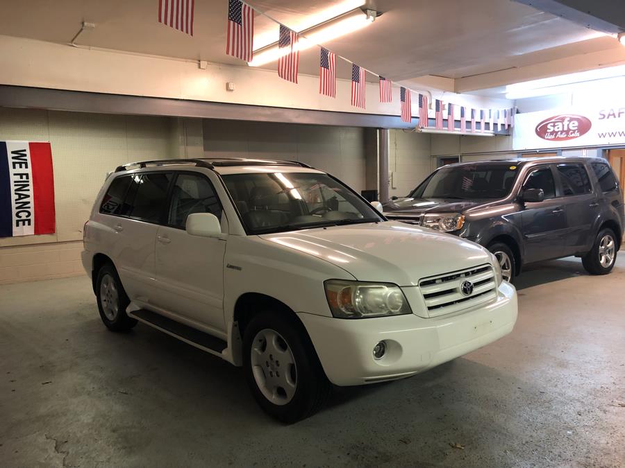 2005 Toyota Highlander 4dr V6 4WD Limited w/3rd Row (Natl), available for sale in Danbury, Connecticut | Safe Used Auto Sales LLC. Danbury, Connecticut