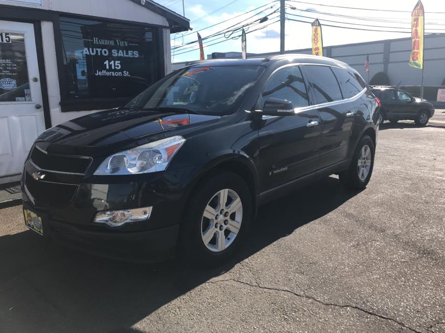 2009 Chevrolet Traverse AWD 4dr LT w/1LT, available for sale in Stamford, Connecticut | Harbor View Auto Sales LLC. Stamford, Connecticut