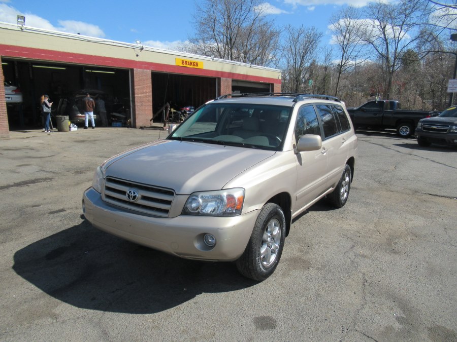 2007 Toyota Highlander 4WD 4dr V6 - Clean Carfax, available for sale in New Britain, Connecticut | Universal Motors LLC. New Britain, Connecticut