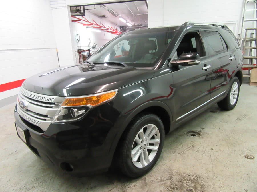 2013 Ford Explorer 4WD 4dr XLT, available for sale in Little Ferry, New Jersey | Victoria Preowned Autos Inc. Little Ferry, New Jersey