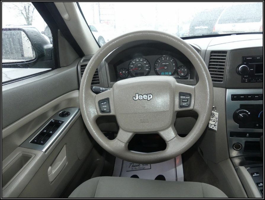 2006 Jeep Grand Cherokee 4dr Laredo 4WD, available for sale in Huntington Station, New York | My Auto Inc.. Huntington Station, New York 2006 Jeep Grand Cherokee 4dr Laredo 4WD, available for sale in Huntington Station, New York | My Auto Inc.. Huntington Station, New York