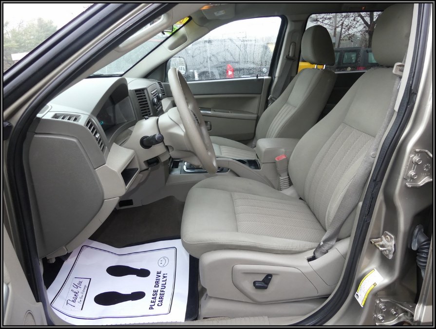2006 Jeep Grand Cherokee 4dr Laredo 4WD, available for sale in Huntington Station, New York | My Auto Inc.. Huntington Station, New York 2006 Jeep Grand Cherokee 4dr Laredo 4WD, available for sale in Huntington Station, New York | My Auto Inc.. Huntington Station, New York